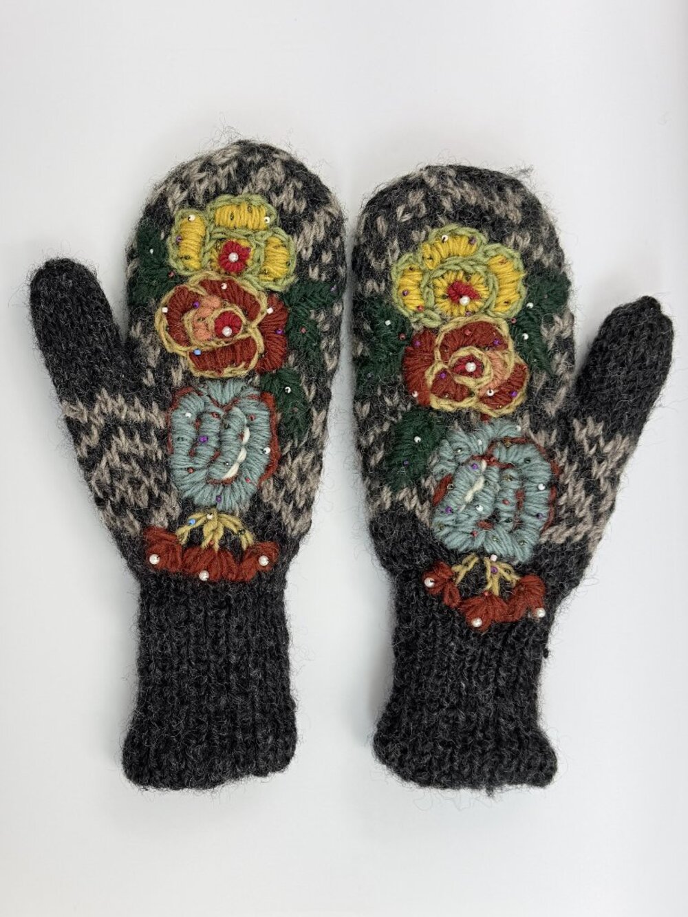 Windhorse Hand Knitted Wool Mittens Gray Nordic Fair Isle Floral Fleece Lined